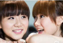 SiS乐印姊妹-《So Fa Mi Re Do》粤语中文音译歌词谐音发音-歌曲谐音网